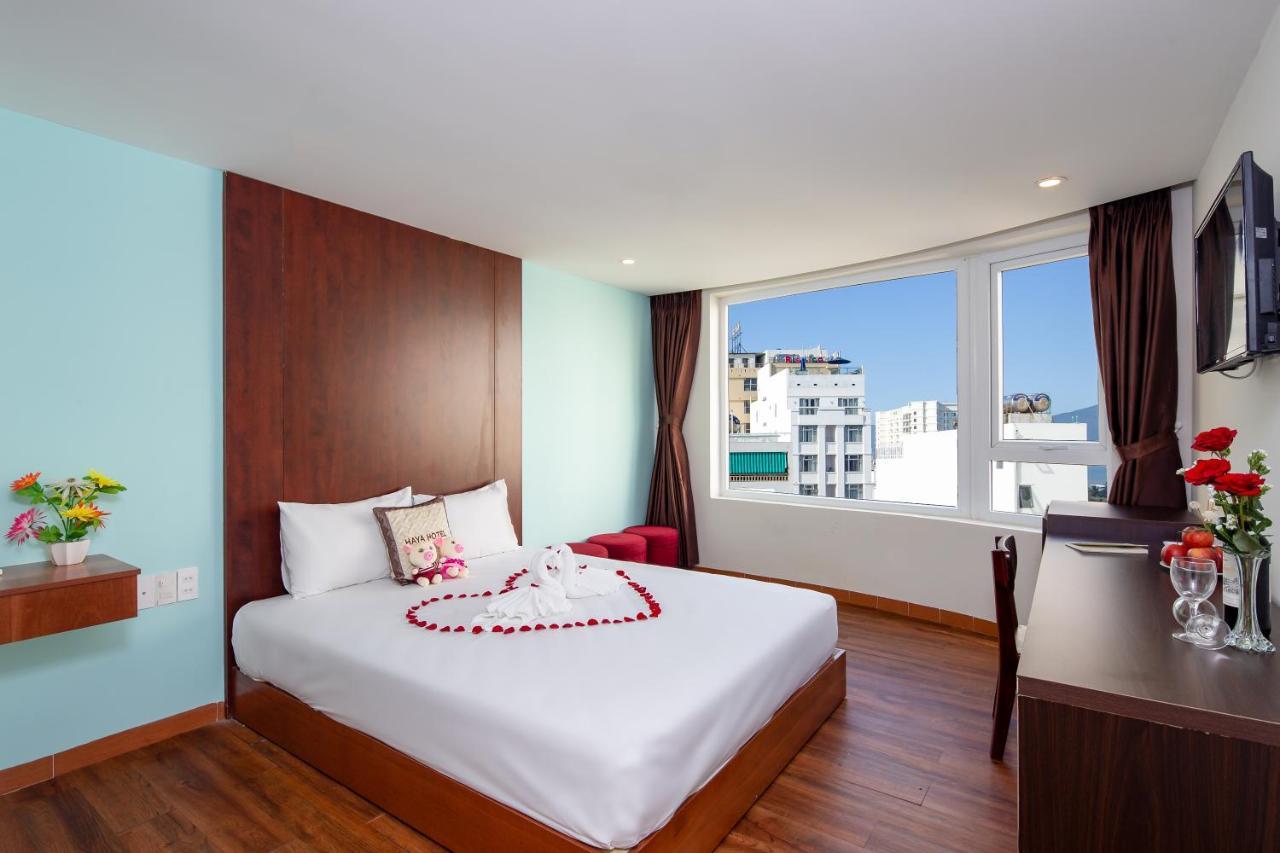 Haya Hotel Beach Дананг Екстериор снимка