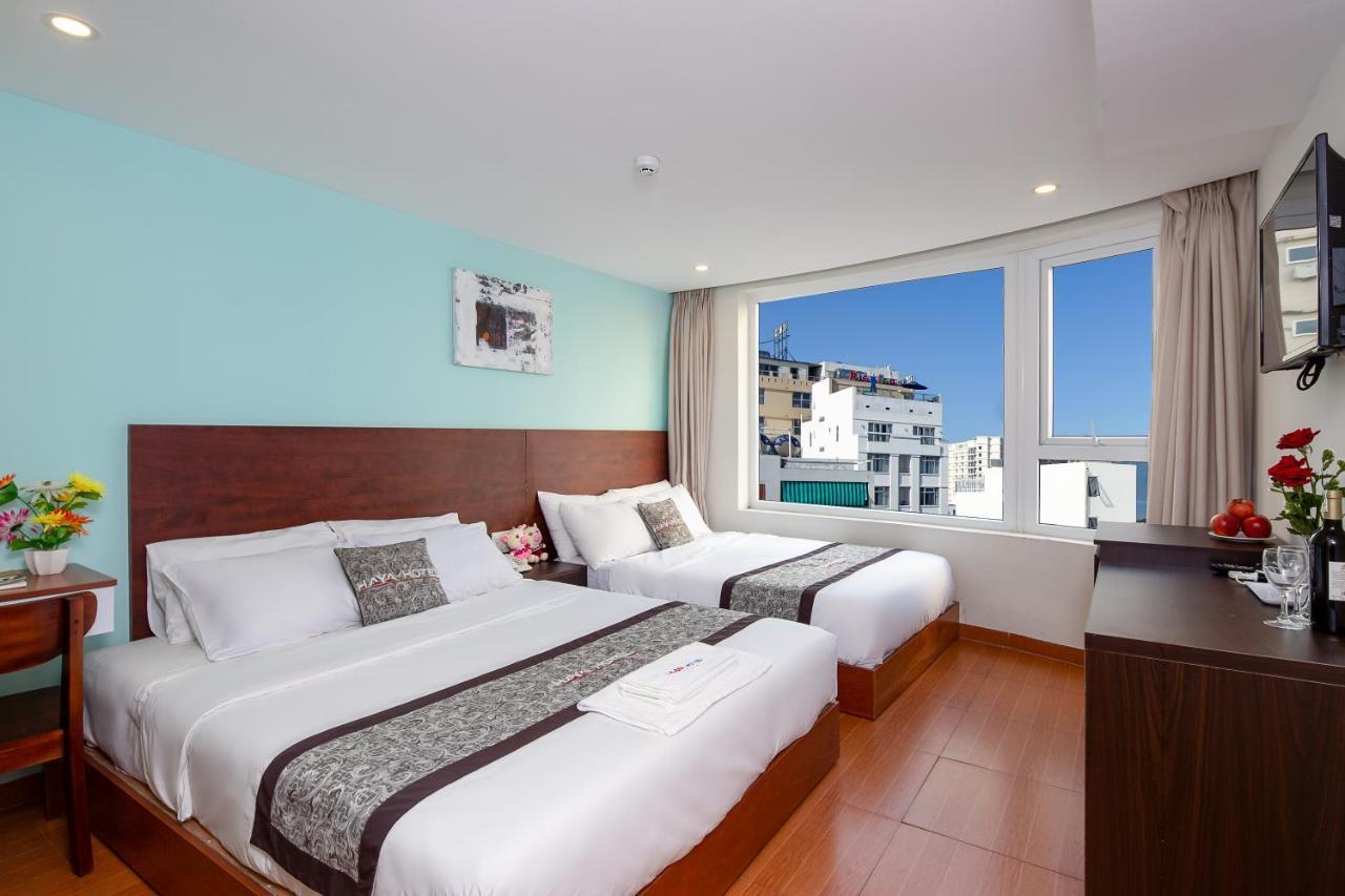 Haya Hotel Beach Дананг Екстериор снимка