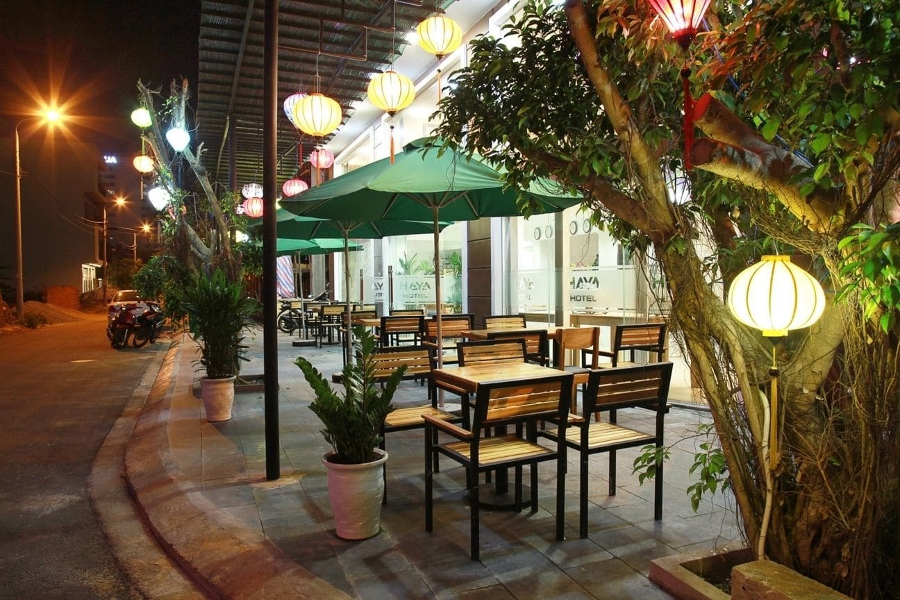 Haya Hotel Beach Дананг Екстериор снимка